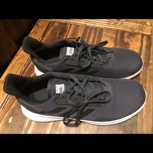 Like new Adidas Cloudfoam,black,size 10-1/2women’s